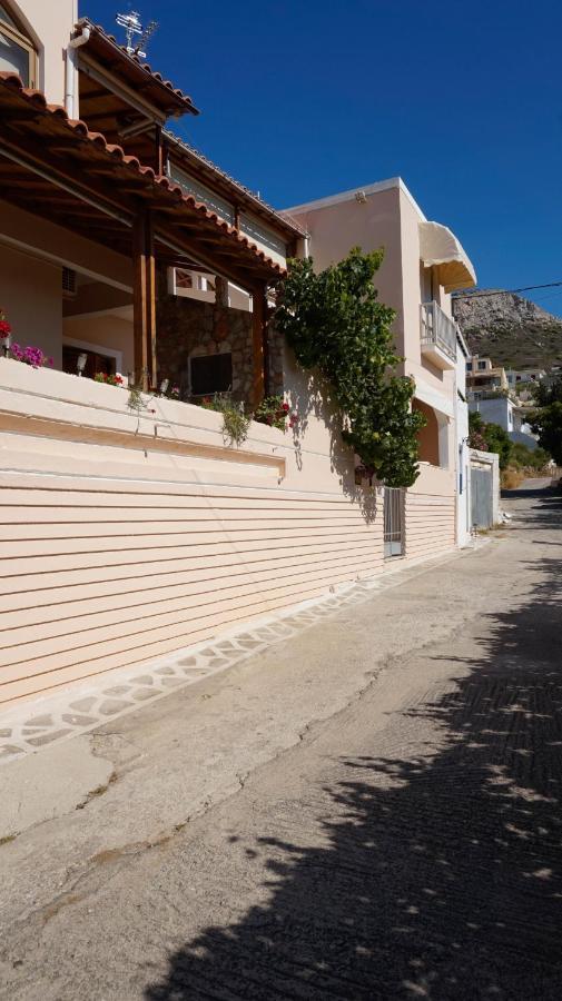 Soula Rooms Κίνι Εξωτερικό φωτογραφία